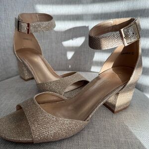 Elegant Gold Chunky Heel Sandals